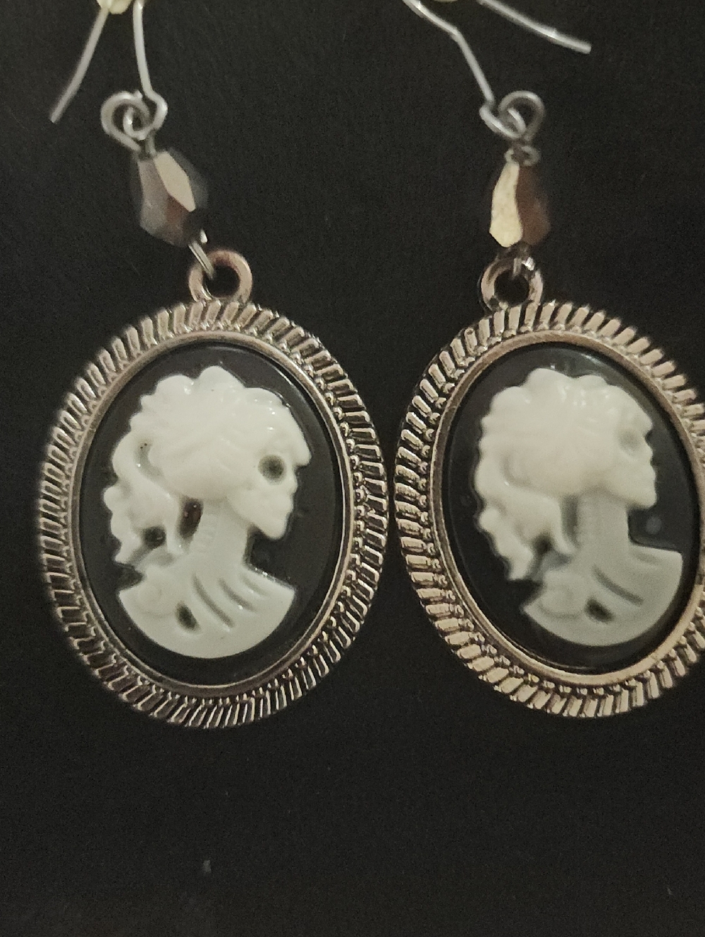 Vintage-Inspired Black and White Cameo Drop Earrings